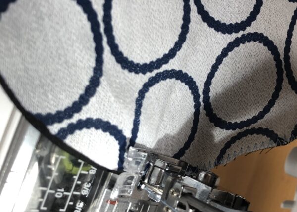 金魚鉢風の刺繍巾着ポーチの作り方